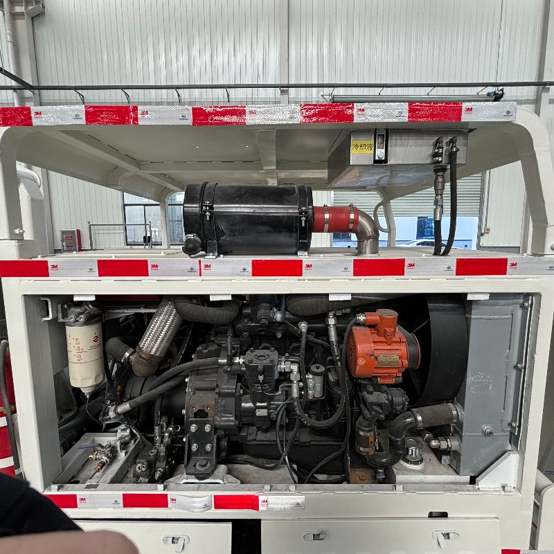 Explosion-proof Diesel-powered Tracked Vehicle - الصورة 3