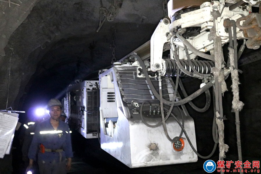Diesel Coal Mine Monorail Transport Locomotive